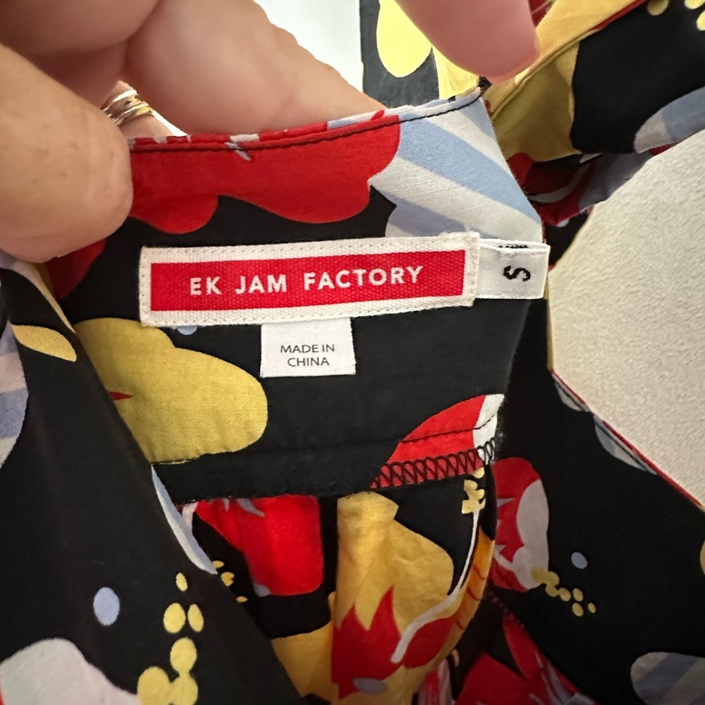 Anthropologie Floral Tie Front Tank Top in Black and Yellow - Picture 7 of 7